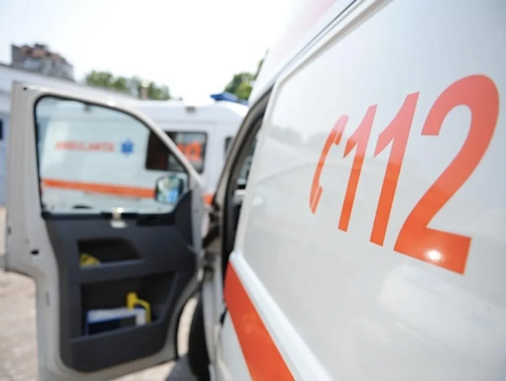 Adolescent lovit pe trecerea de pietoni, în zona Aeroportului Craiova