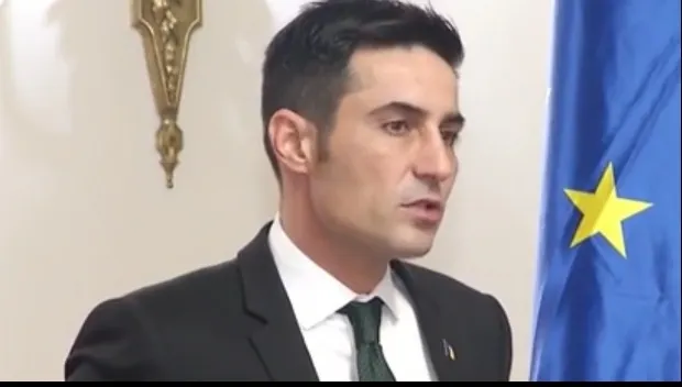 Senatorul Manda, lăsat fără permis. Cu ce viteză circula în localitate soțul Olguței