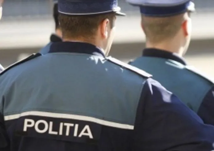 O tânără din Craiova, în comă, după ce s-a aruncat de la etajul şapte