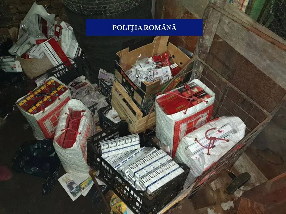 Sub control judiciar după ce au fost prinşi de 14 ori vânzând ţigări de contrabandă
