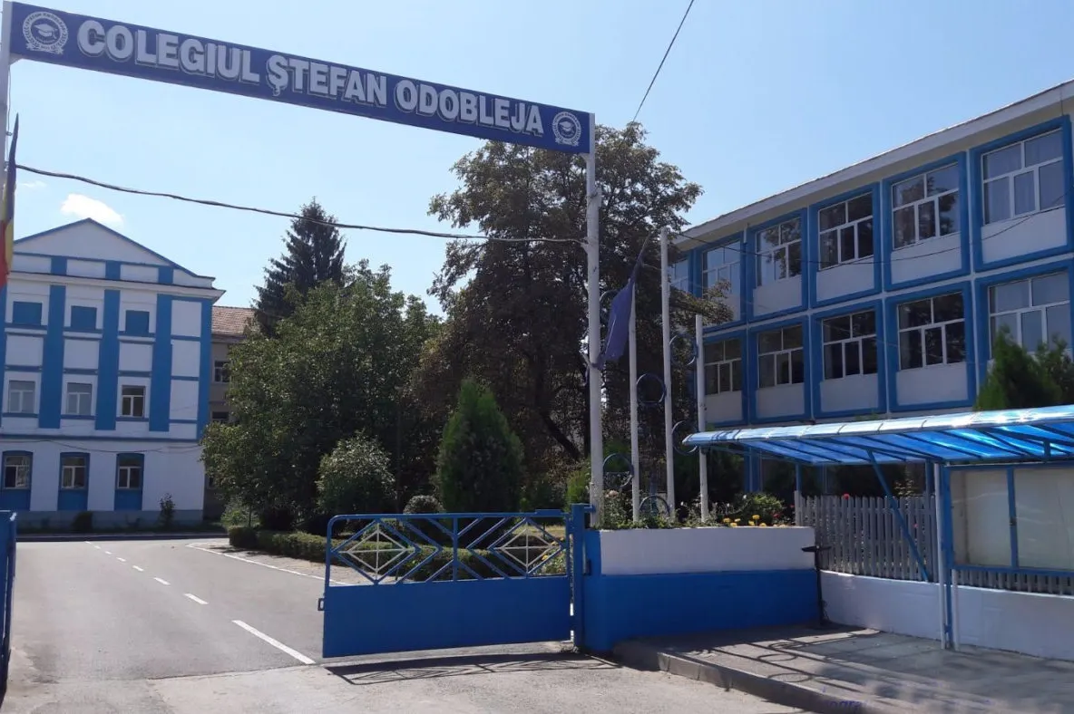 Spațiile de la Colegiul Odobleja din Craiova, inventariate. Școlile vor primi bani pentru utilități în funcție de numărul elevilor