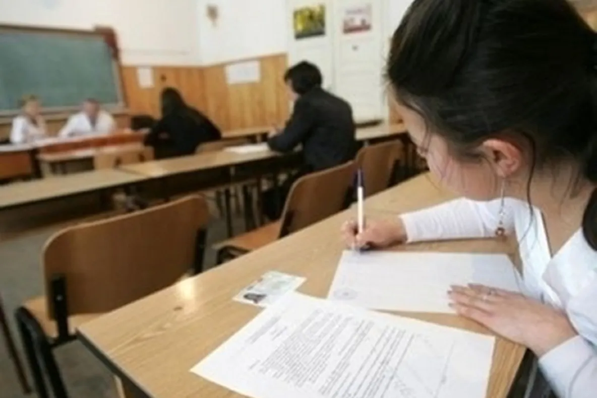 Nici jumătate din liceeni doljeni nu au promovat simularea examenului de bacalaureat