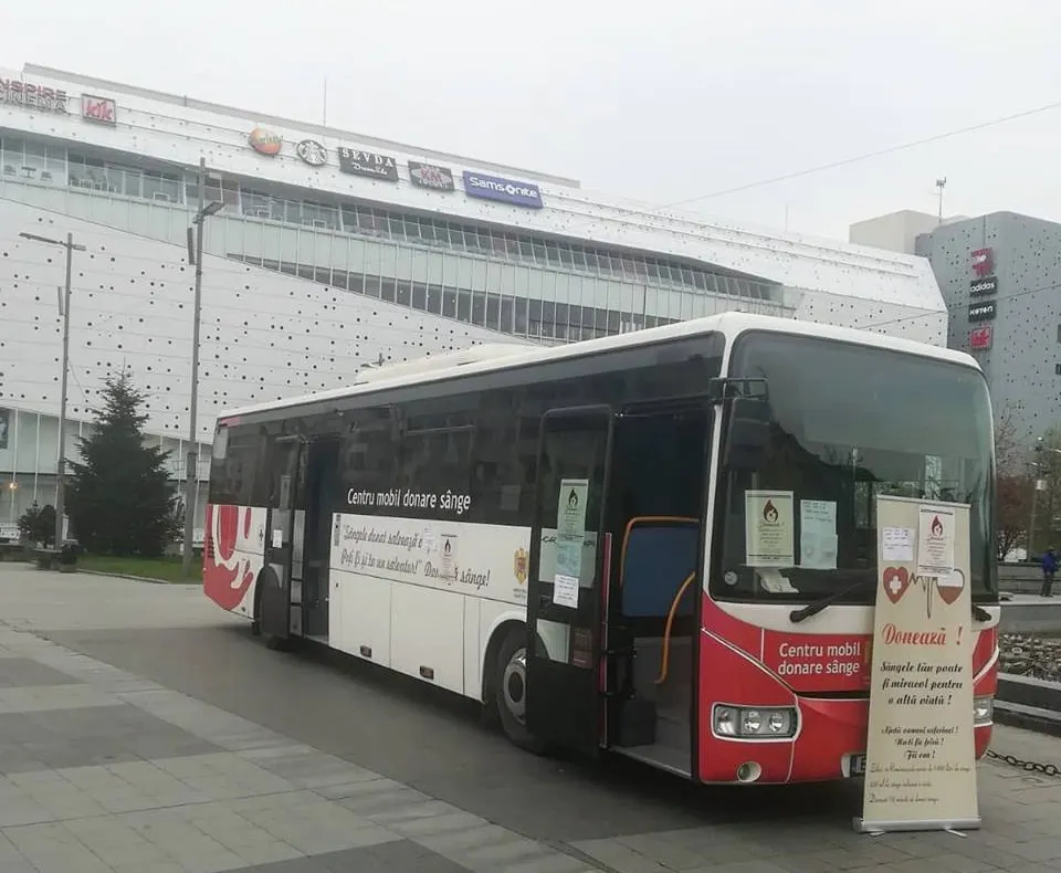 Caravana „O șansă pentru viață”, în centrul Craiovei. Criză de sânge în spitale