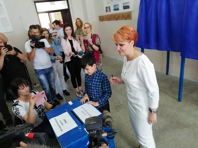Lia Olguța Vasilescu, la ieșire din secția de votare:  „Refuz să particip la o mascaradă”