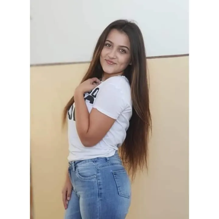 Elevă din Craiova dispărută de aproape două luni. Familia și prietenii o caută neîncetat