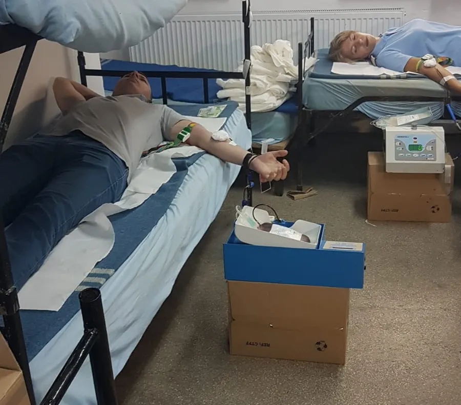 Pompierii doljeni au donat sânge. Situație critică a stocului