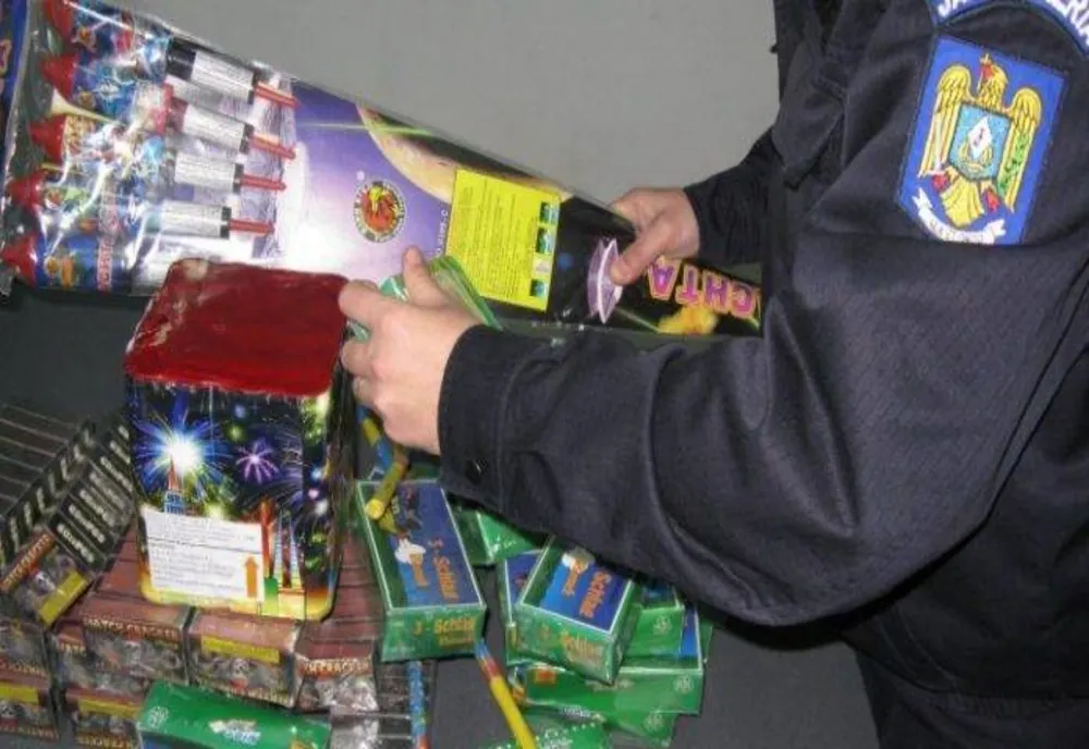 Perioada sărbătorilor de iarnă readuce în atenția polițiștilor comercializarea articolelor pirotehnice