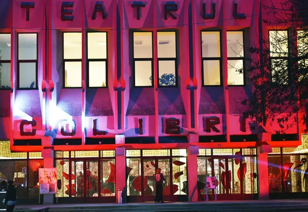 Teatrul Colibri din Craiova deschide stagiunea de vară cu spectacole în aer liber 