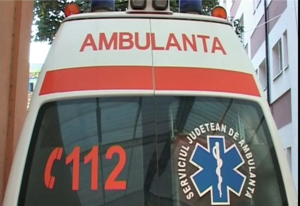Craiova: Femeie lovită pe trecerea de pietoni de un motociclist