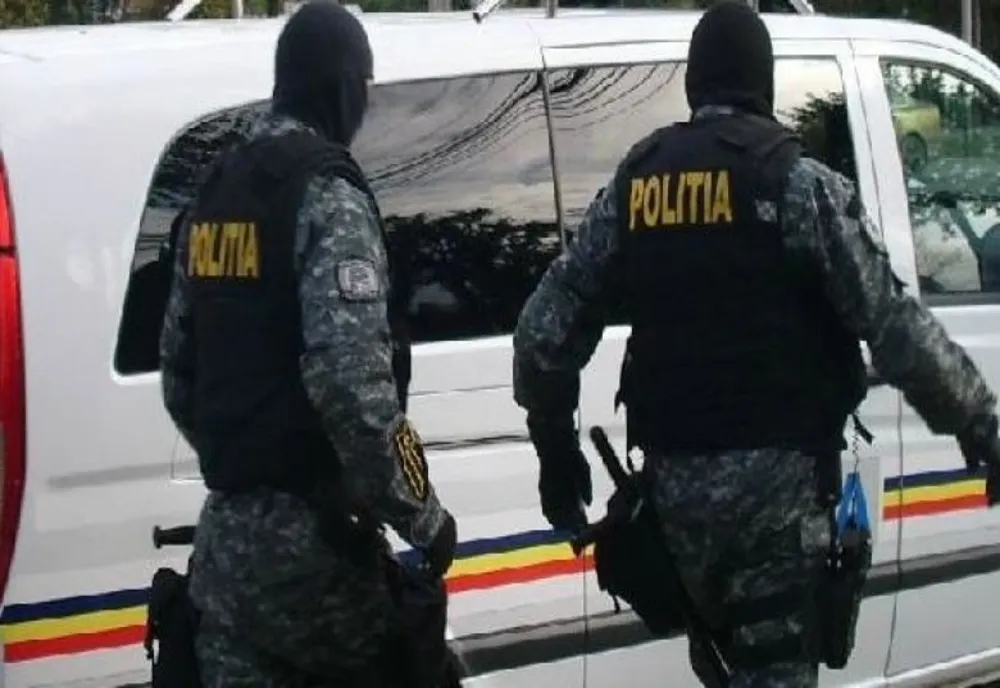 Percheziţii la contrabandiştii de ţigări din Dolj. Ce au găsit poliţiştii