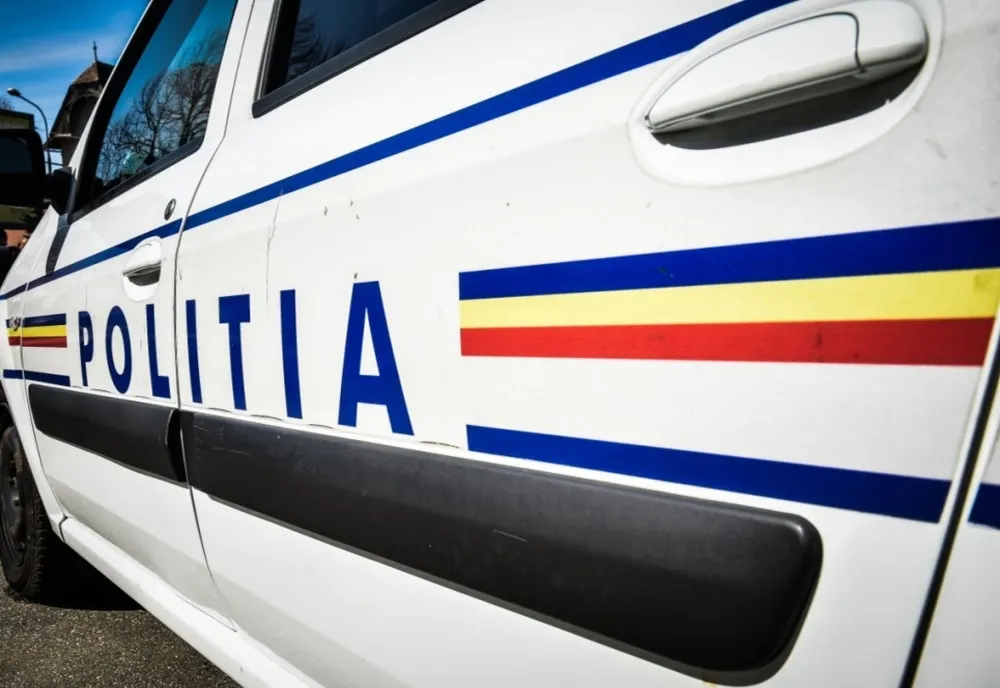 Craiova: Prins drogat la volan, a încercat să mituiască poliţiştii