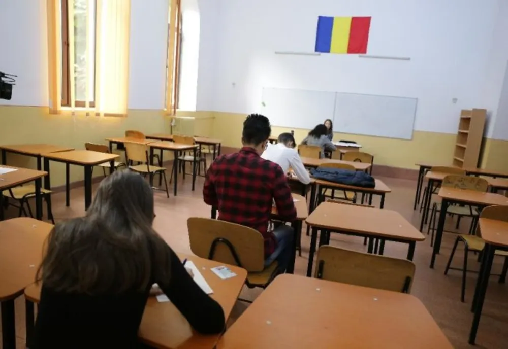 Important liceu din Craiova, închis. Se trece la scenariul roşu