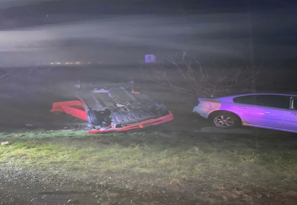 VIDEO. Un şofer fără permis s-a răsturnat cu maşina, în Dolj