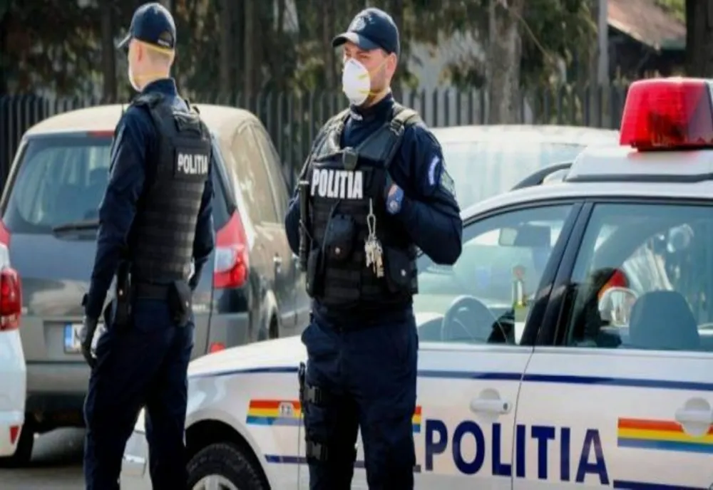 Înmormântare cu zeci de persoane, la Craiova. Poliţiştii au aplicat amenzi