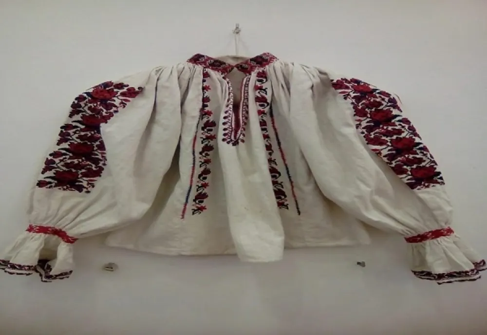 Expoziţie de ii, la Craiova