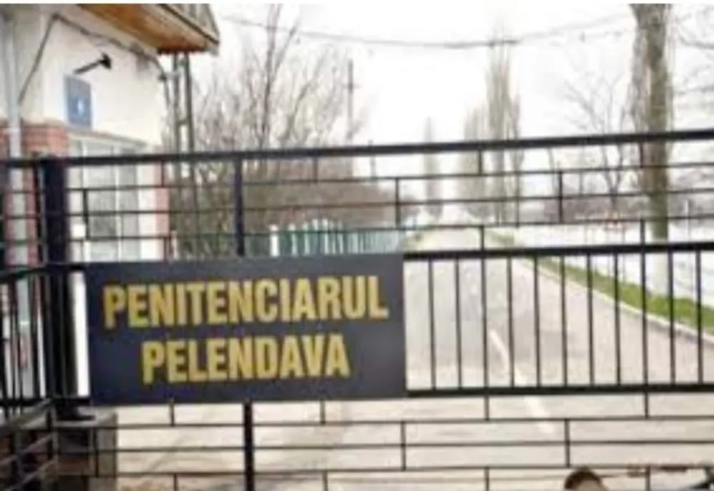 Angajaţii penitenciarelor din Dolj sunt în grevă japoneză
