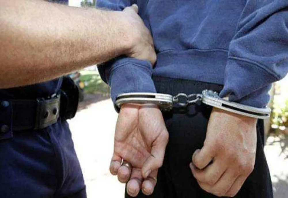 PERSOANĂ IMPLICATĂ ÎN SCANDALUL CU VIOLENȚĂ DIN CRAIOVA - EXTERNATĂ ȘI ARESTATĂ