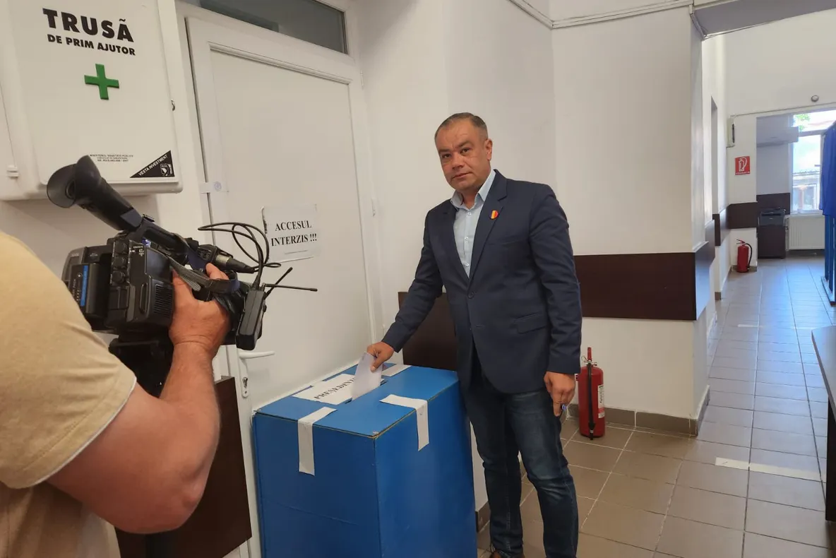 MARIAN VASILE (AUR), SENATOR DE DOLJ: ROMÂNII S-AU TREZIT, NU SE MAI LASĂ MANIPULAȚI. NU MAI MERGE CU FRICA
