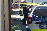 Crimă cumplită în Craiova. Un om fără adăpost a fost ucis în somn cu o bucată de beton, apoi incendiat