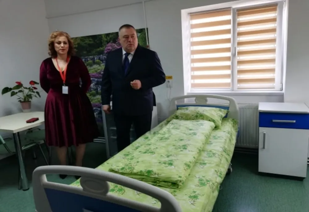 Secția unui spital din Craiova, reabilitată 