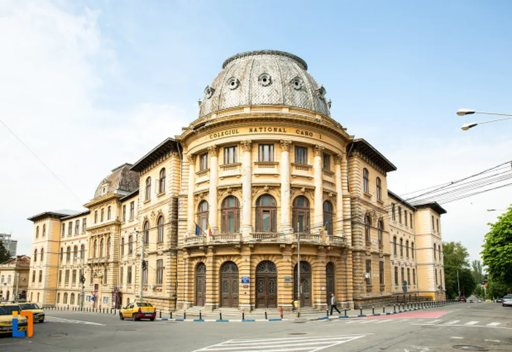 Zbaterea pentru Colegiul „Carol I” din Craiova, între acte ținute în sertare, mutări între instituții și promisiuni pe Facebook  