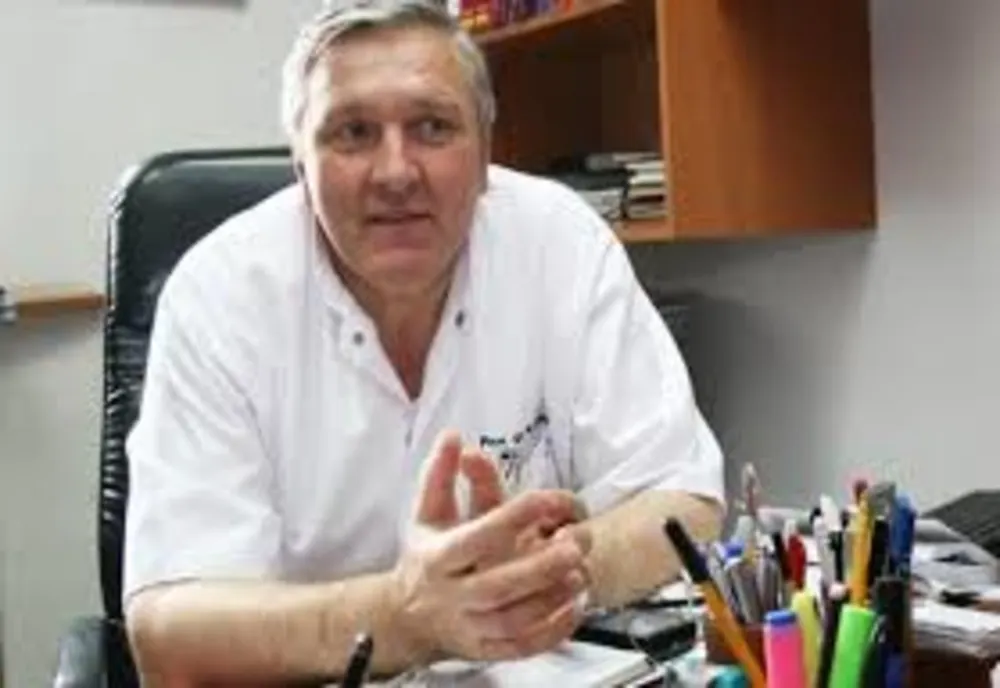 Medicul Mircea Beuran a fost reținut pentru 24 de ore de procurorii DNA pentru luare de mită