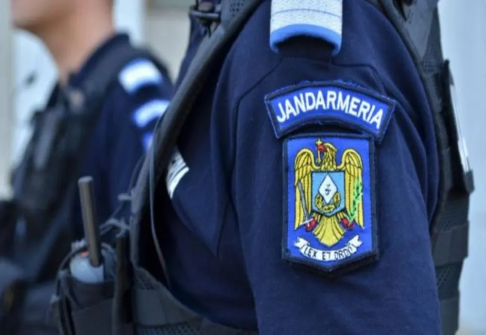 Scandal cu bânte şi săbii, între două familii din Dolj. Şase persoane au ajuns la spital