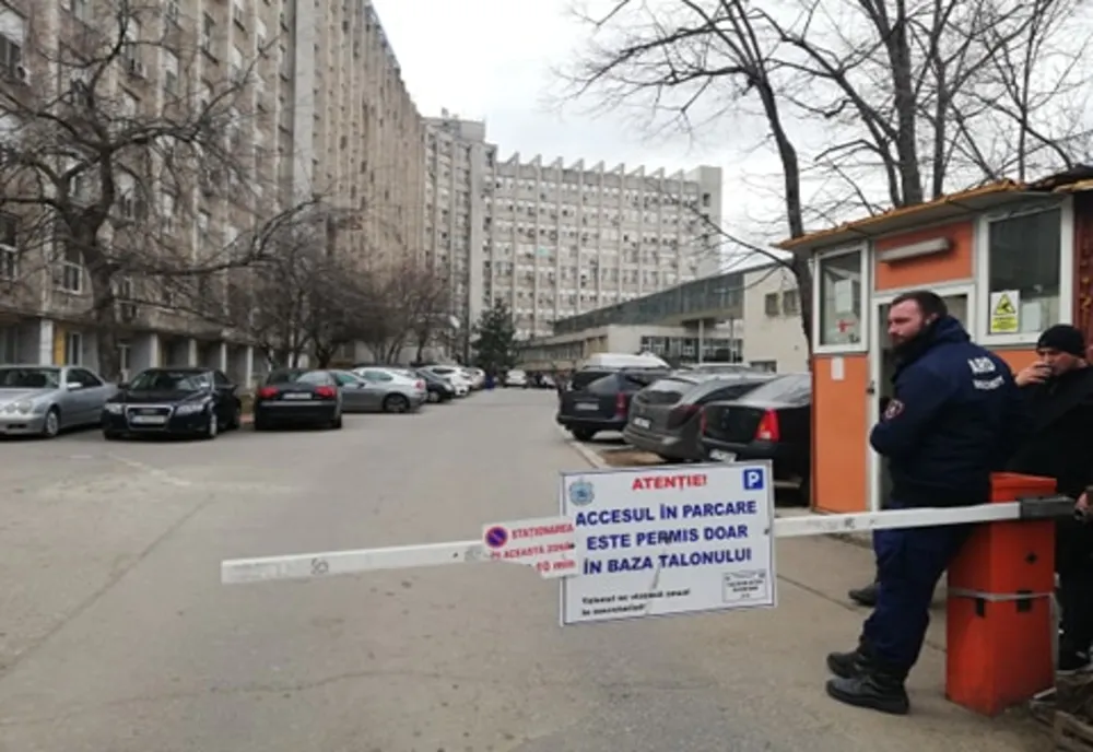 80 de angajaţi de la Spitalul Craiova intră în concediu medical
