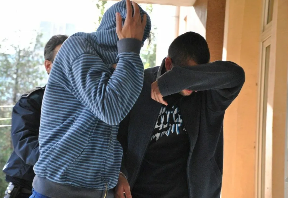Un tânăr din Dolj, care şi-a tâlhărit bunicul, reţinut de poliţişti