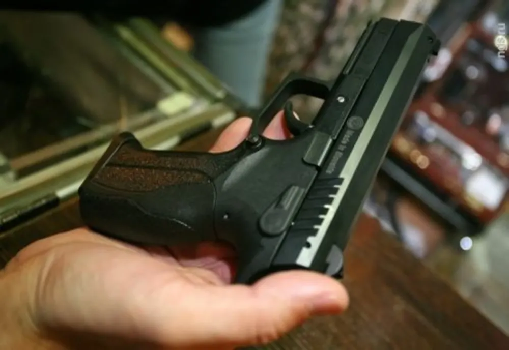 Dolj: Dosar penal după un control făcut la deţinătorii de arme de foc