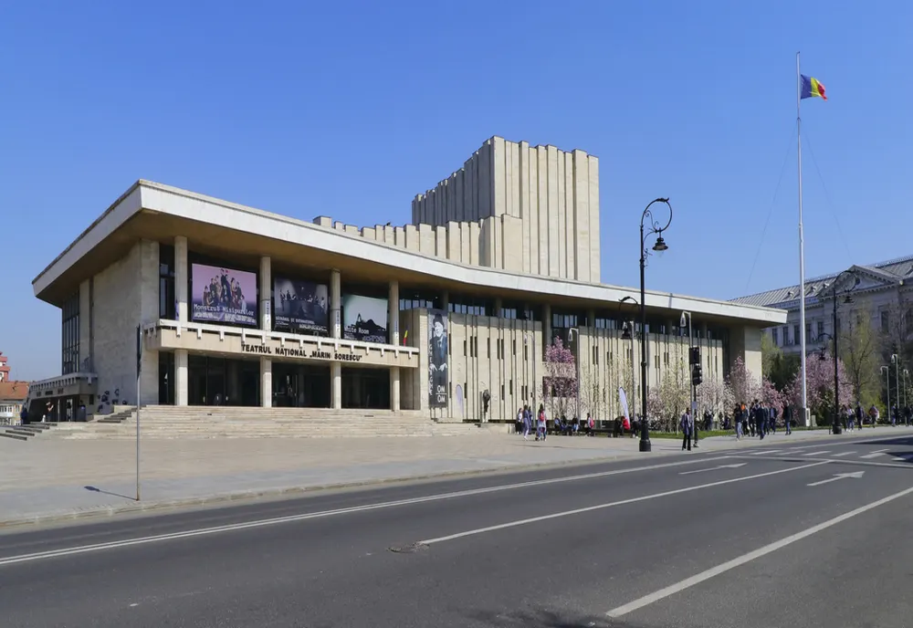 Vaccinare-maraton, la Teatrul Naţional din Craiova