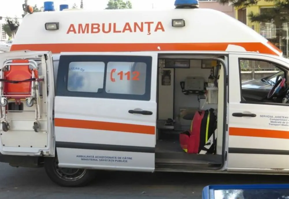 Dolj: Trei persoane, printre care un copil, rănite într-un accident rutier