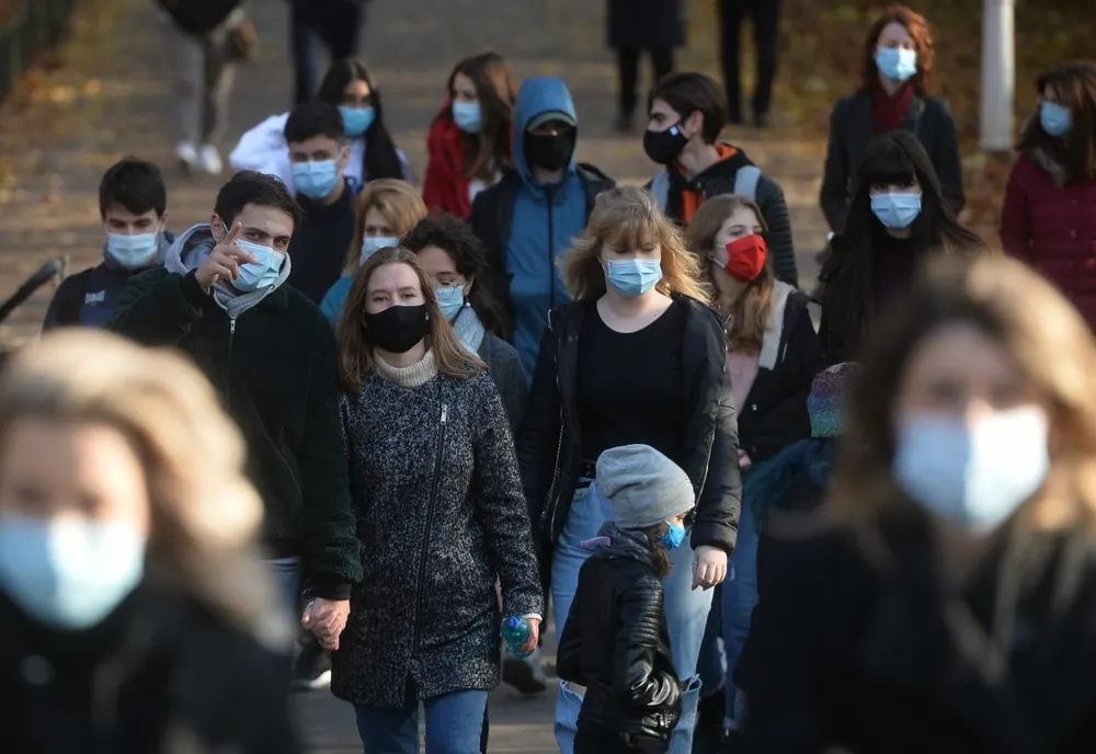 Creşte incidenţa cazurilor de COVID, la Craiova. Bănia se apropie de SCENARIUL ROŞU