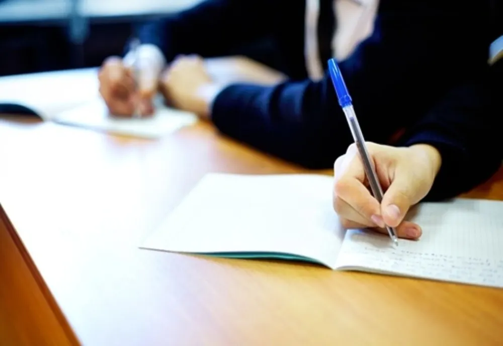 Evaluarea Naţională 2022. Elevii unei şcoli din Dolj au primit subiectele pentru limba maghiară