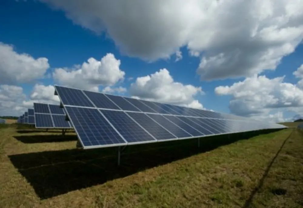 Compania de Apă Oltenia construieşte o centrală fotovoltaică, la Făcăi