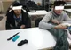 Trei tineri doljeni, cercetați penal după ce au fost prinși având asupra lor cuțite și bastoane electroșocuri. Voiau să facă scandal în zona patinoarului din Craiova