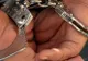Bărbatul care a ucis în bătaie un bătrân, la Bulzeşti, arestat preventiv