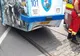 Mașină făcută praf, de un tramvai, la Craiova. Trei persoane au fost rănite