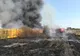 Incendiu de vegetaţie uscată în comuna Podari. Focul a cuprins şi două maşini parcate - VIDEO