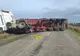 FOTO. TIR încărcat cu seminţe de floarea soarelui, răsturnat în Dolj
