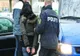 O tânără din Dolj a fost reţinută după ce a furat dintr-o locuinţă 5.000 de dolari şi 3.000 lei